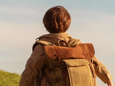 Елена Цуцкова созналась, что убила 6-летнего сына-инвалида и обезглавила его: кадры задержания матери