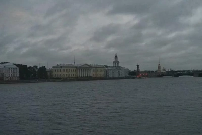 Петербург: облачно, дожди и до +17