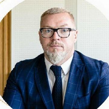 <p>Павел Мельников</p>
