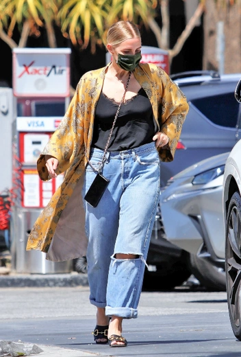 Эшли Симпсон в Лос-Анджелесе | marieclaire.ru