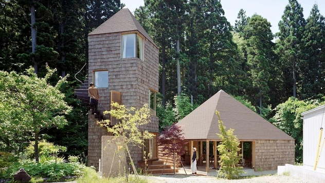 Дом-башня в Японии с летней гостиной