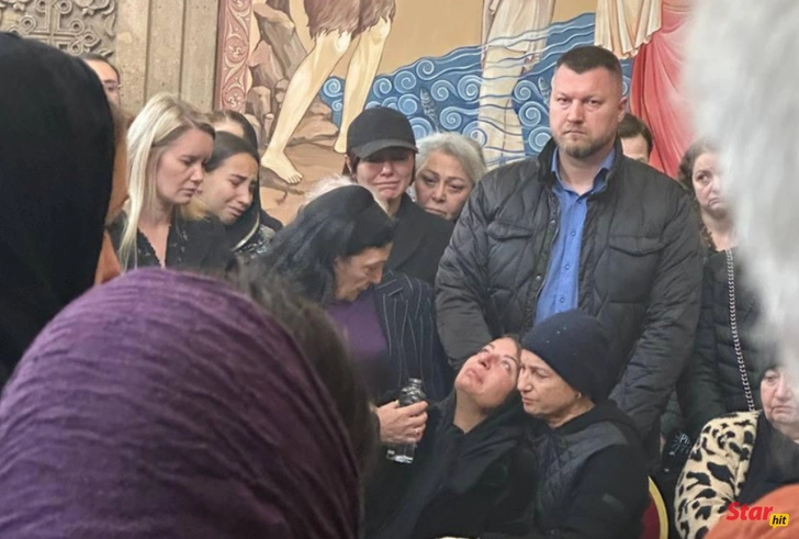 Рыдание, от которого стынет кровь: вся боль Маргариты Симоньян у гроба  Тиграна Кеосаяна | StarHit (СтарХит)