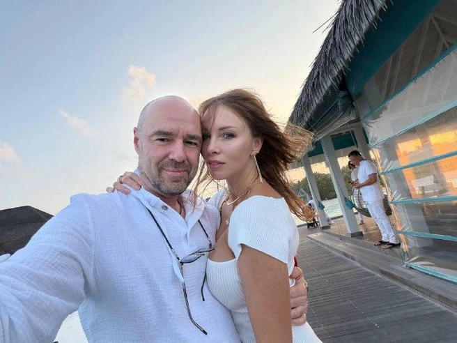 Полина и Роман публикуют совместные снимки в соцсетях | Источник: polinadibrova / Instagram* (деятельность соцсети запрещена на территории РФ)