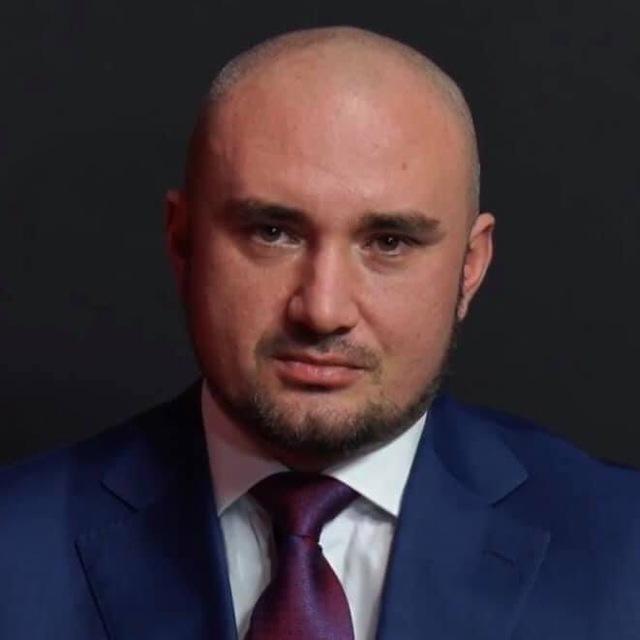 <p>Руслан Нагиев </p>