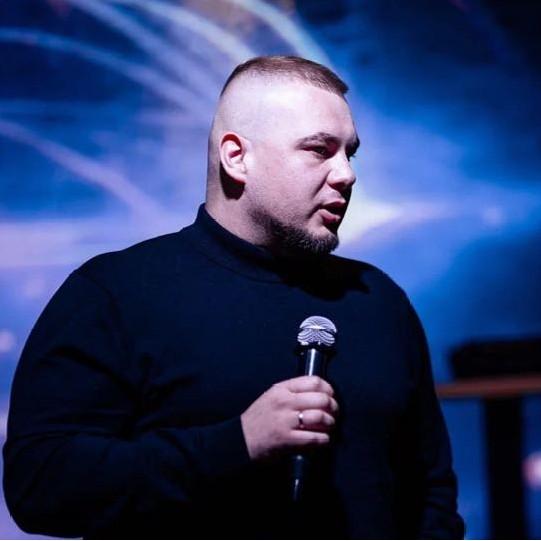 <p>Игорь Черноскутов</p>