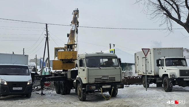 Над устранением утечки трудятся 35 человек | Источник: Дарья Никитченко / 45.RU