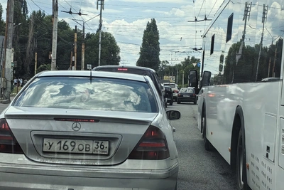Воронеж сковали пробки после ракетной атаки