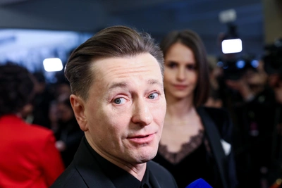 Сергей Безруков прибыл в Новосибирск