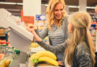 Долой бананы и бобы? О продуктах, на которые «не настроены» организмы россиян, рассказала биохимик