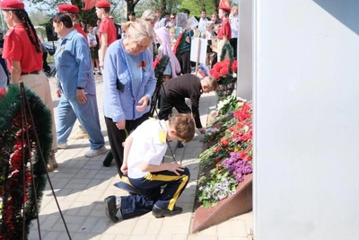 Церемонии возложения венков в Астрахани