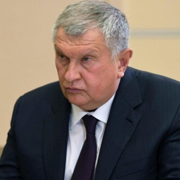 <p>Игорь Сечин</p>