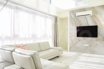 В Иркутске продают двухуровневую пятикомнатную квартиру