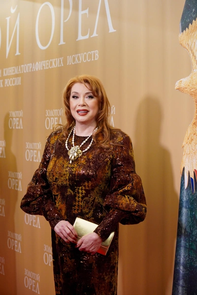 Вера Сотникова | www.starhit.ru