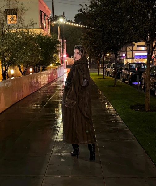 Источник: @realbarbarapalvin