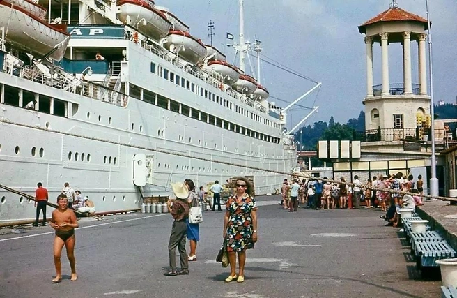 В порту Сочи, 1970 год | Источник: pastvu.com