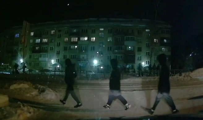 Обидчики ушли с места драки | Источник: читательница НГС