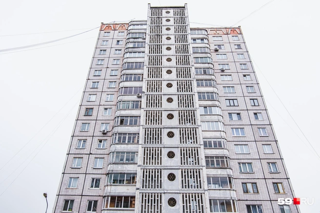 В доме 16 этажей | Источник: Тимофей Калмаков / 59.RU