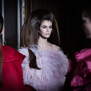 Прекрасные странности в коллекции Valentino Couture FW18