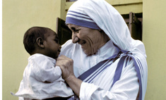 «Мир начинается с улыбки» и еще 15 цитат матери Терезы о доброте