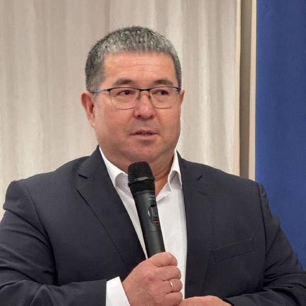 <p>генеральный директор комбината Ильдар Шарипов.</p>