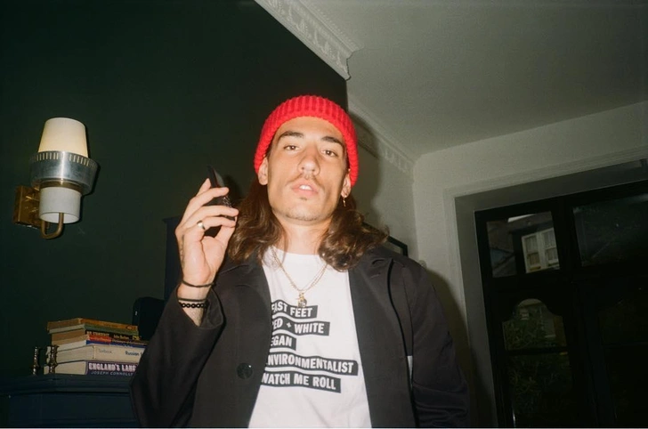 Источник: @hectorbellerin