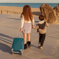 Как оформить доверенность на ребенка для поездок за границу и по России