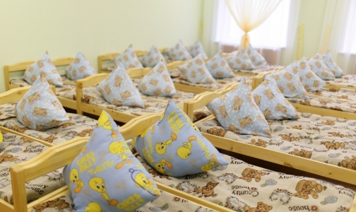 Фото №1 - Петербургская прокуратура нашла в детском саду просроченные продукты