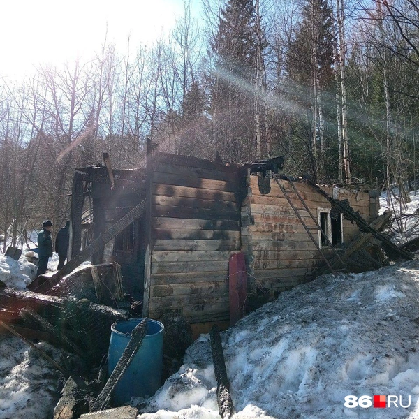Площадь пожара составила 40 квадратных метров | Источник: Мария Гришкина / 86.RU
