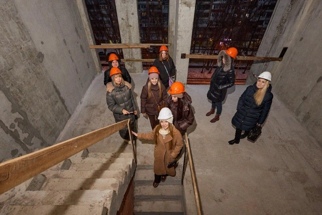 Дома, построенные в стиле конструктивизма, часто имели большие окна или угловое остекление, и авторы проекта ЖК «ЗИМ Галерея» сохранили этот принцип | Источник: девелоперская компания «Альянс-Менеджмент»