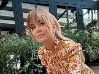 Не святоша и не тихоня: Алла Михеева растаяла в объятиях стриптизера
