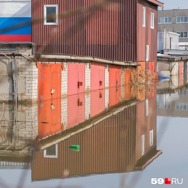 Гаражи затоплены | Источник: Василина Любимова / 59.RU