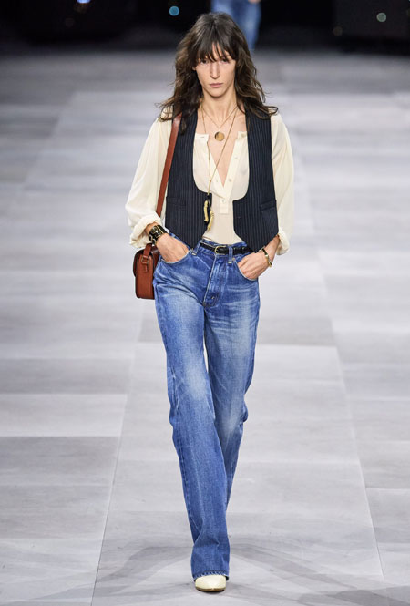 Скинни, клеш и рваные: модные джинсы весны 2020 - главные тренды [Мода moda]