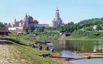 Портал в прошлое: российские города на архивных снимках и современных фотографиях