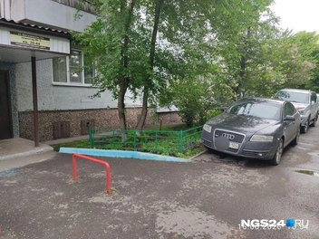 Смена караула | Источник: читатель NGS24.RU
