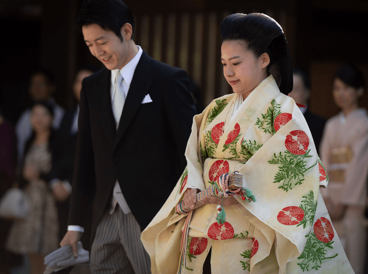 Японская принцесса, отказавшаяся от престола, родила первенца