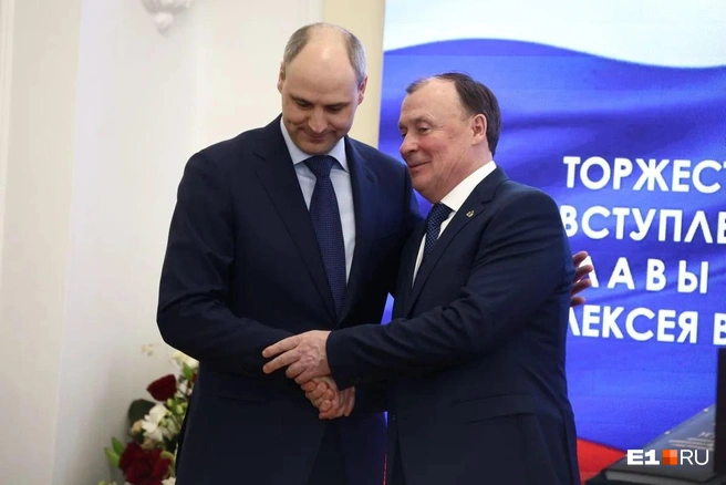 Мэр обновил корочки | Источник: Владислав Лоншаков / Е1.RU