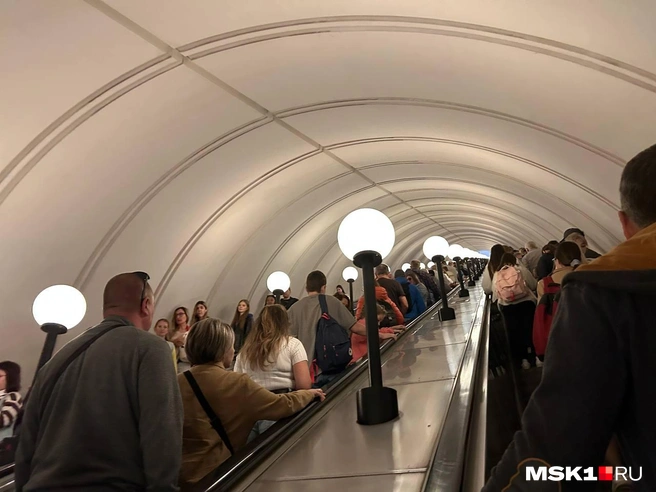 В метро с самого начала дня было не протолкнуться | Источник: Римма Багдасарян / MSK1.RU