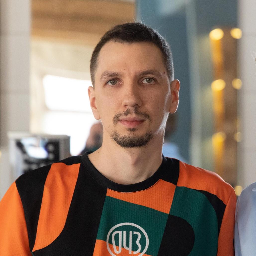 <p>Дмитрий Хомутов</p>