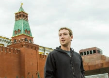 Марк Цукерберг сходил на Красную площадь и в «Макдональдс»