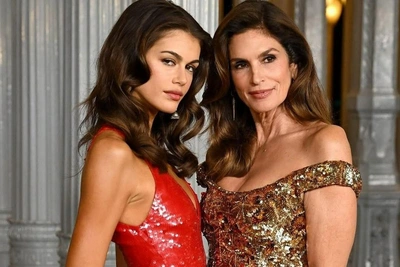 Kaia Gerber Follows in Supermodel Mother Cindy Crawford's Footsteps