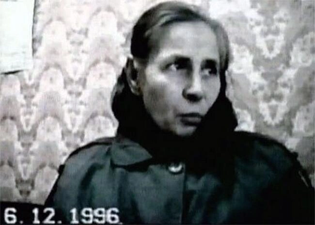 Из новокузнецкой квартиры Людмила съехала сразу после освобождения. Сейчас она пустует | Источник: Криминальная Россия / Выпуск: Сибирский потрошитель