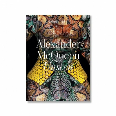 Книга Alexander McQueen: Unseen