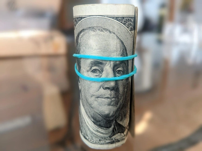 После переговоров полицейский согласился не фиксировать нарушения в обмен на 50 тысяч рублей | Источник: Оксана Витязь