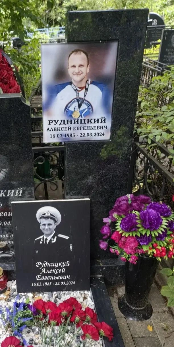 На могиле Алексея уже установлен памятник | Источник: Елена Чефанова
