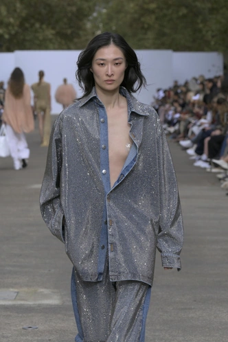 Stella McCartney ss25 | Источник: Legion Media