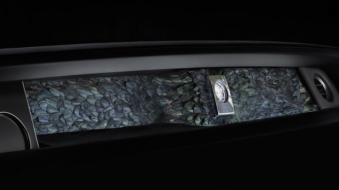 Rolls-Royce Phantom VIII: представлен самый роскошный автомобиль от начала времен