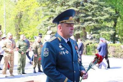Александр Голоколенко принял участие в возложении цветов к Огню Вечной славы