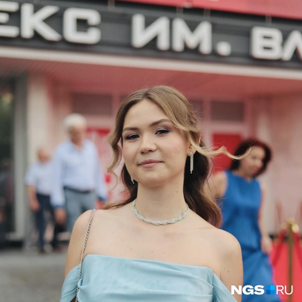У Леси получился легкий нежный образ | Источник: Алина Скитович / NGS.RU