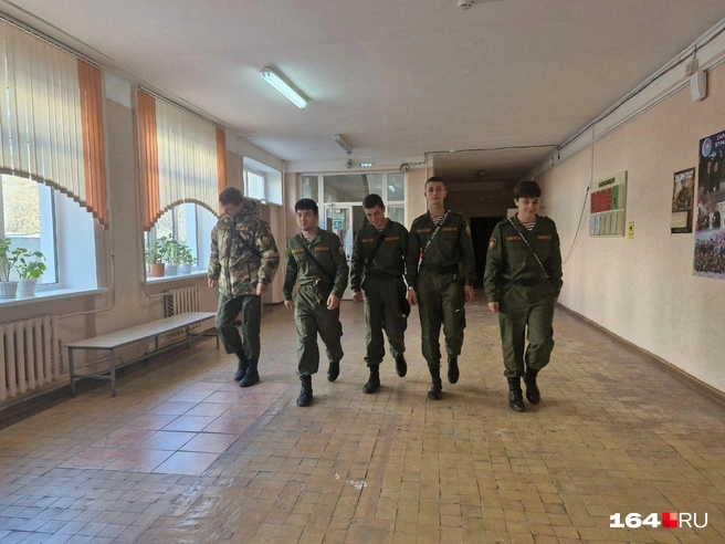 Во многих училищах есть патриотические отряды. | Источник: Виктория Федорова / 164.RU