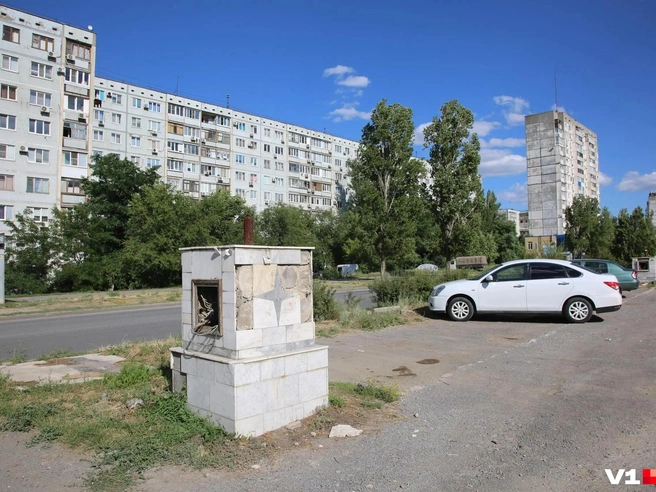По заявлению администрации Волгограда, чугунные «сталинские» фонари изготовлены по частному заказу. | Источник: Константин Завриков / V1.RU